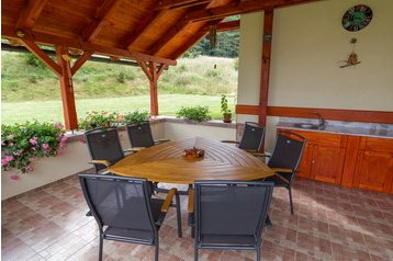 Vasaras māja Valča 2